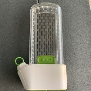 PREPARA Herb Saver for the Refrigerator